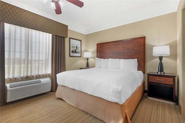 Two Room King Suite w/ Kitchenette