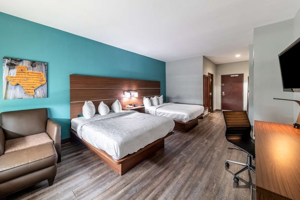 Two Queen Kitchenette Room