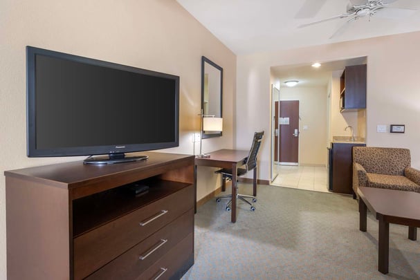 ADA Double King Suite