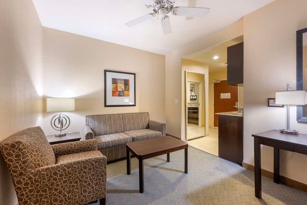 Double King Suite -2 Bedrooms