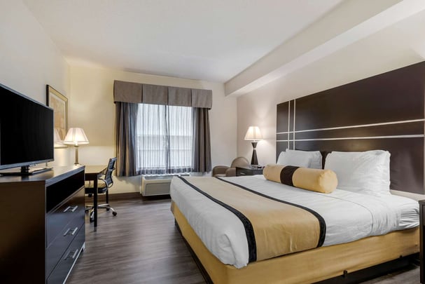 Accessible King Guest Room