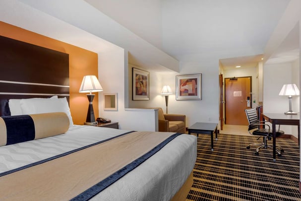 King Guest Room - Sofabed