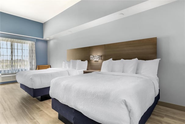 Accessible 2 Queen Rollin