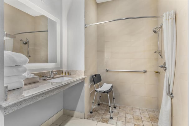 Accessible 2 Queen Rollin