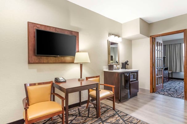 King Suite - Sep Bedroom