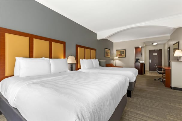 ADA Double Queen Suite