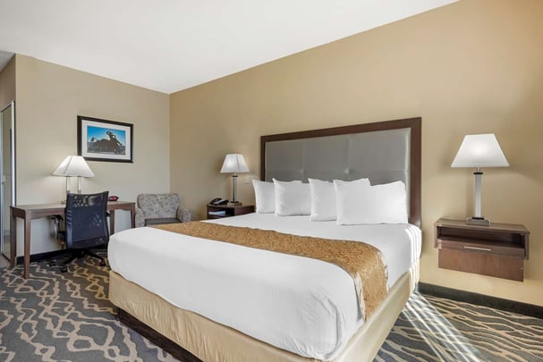 King Kitchenette Suite