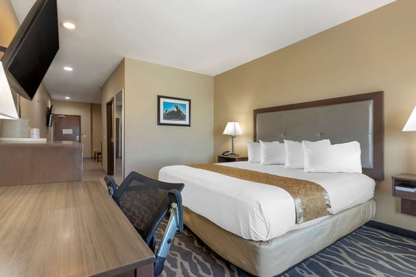 King Kitchen Suite - Sofabed