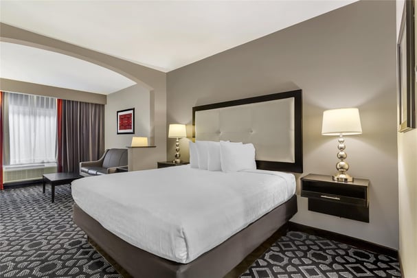 ADA - Suite - 1 King Bed