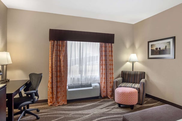 King Bed Oversized Room