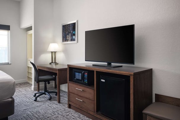 ADA King Suite - Bathtub