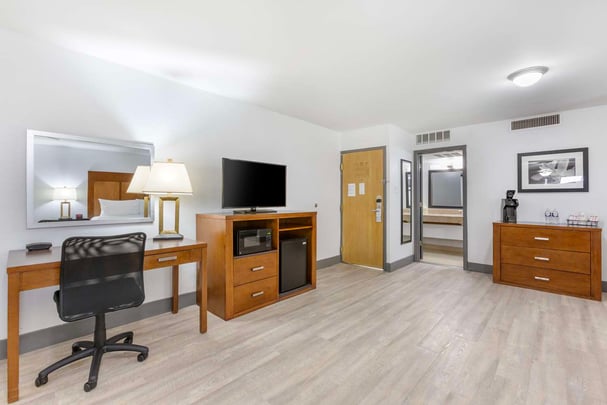 Oversized King Room - Sofabed