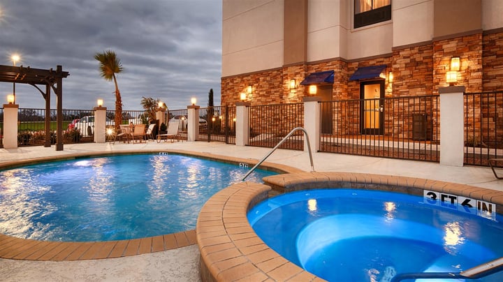 Outdoor Pool and Hot Tub