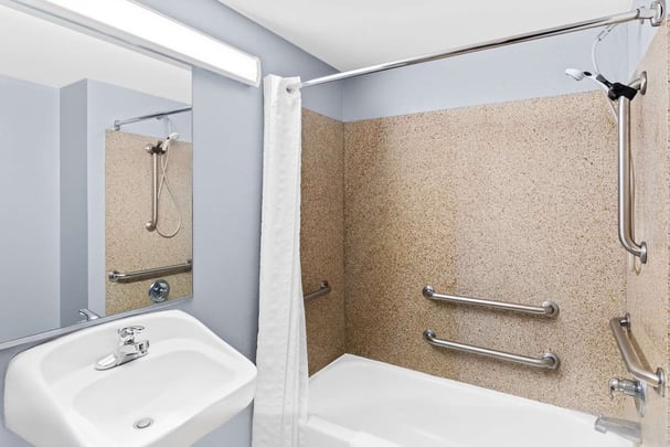 ADA Two Queen - Bathroom