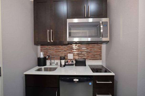 Double Queen Kitchenette