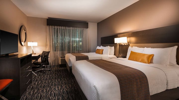 Double Queen Suite with Balcony and Kitchenette