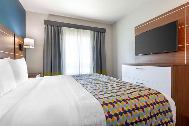 King Suite - Conference