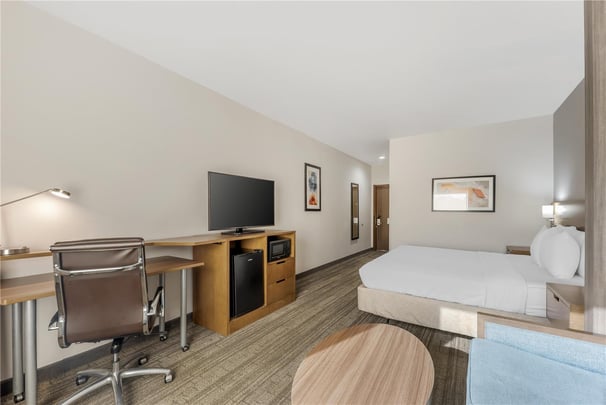 BW La Vernia TX K Roll In Shower