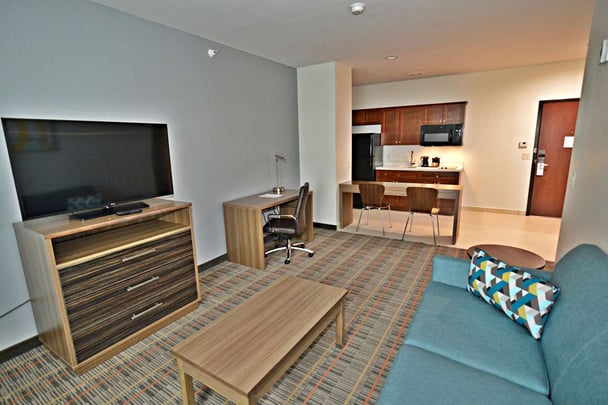 Double Queen Guest Suite with Kitchenette Living Area