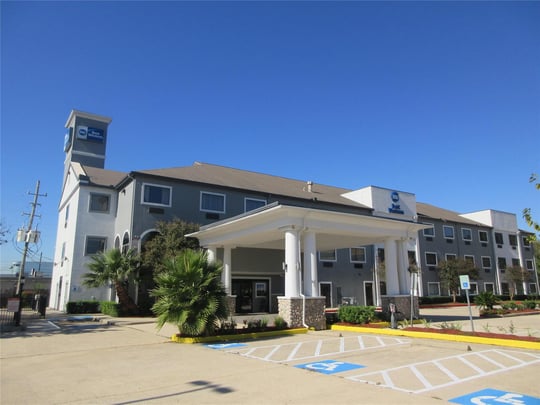Best Western Champions Forest Inn and Suites Exterior