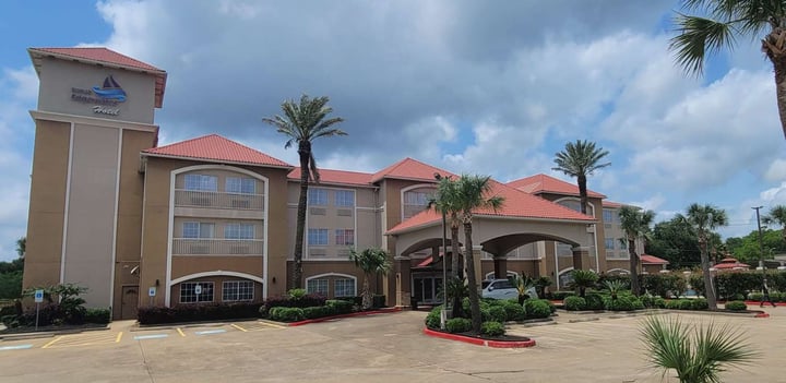 Kemah Edgewater Hotel, SureStay Collection by Best Western - Exterior view