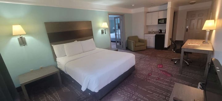 Suite with King and Queen Bed