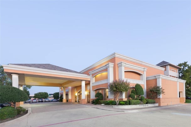 SureStay by Best Western Irving Grapevine DFW North - Exterior