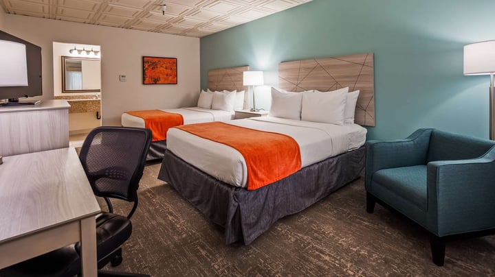 Double Queen Guest Room