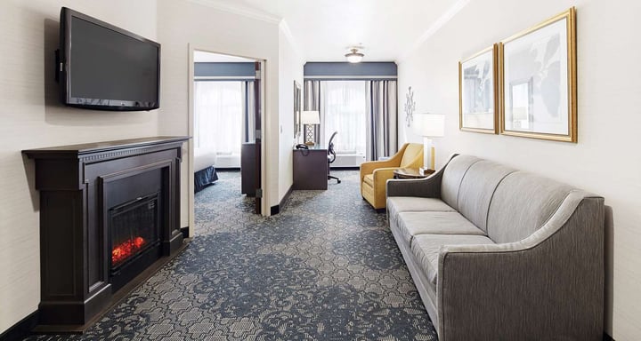 Family Suite w/ Sofa