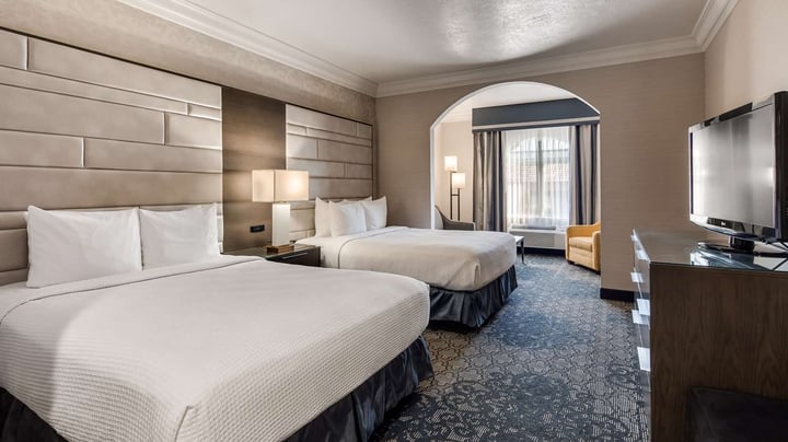 Two Queen Suite (South Tower)