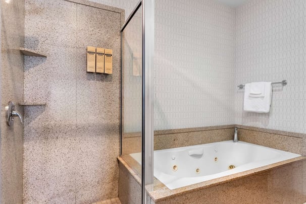 Jacuzzi Bath