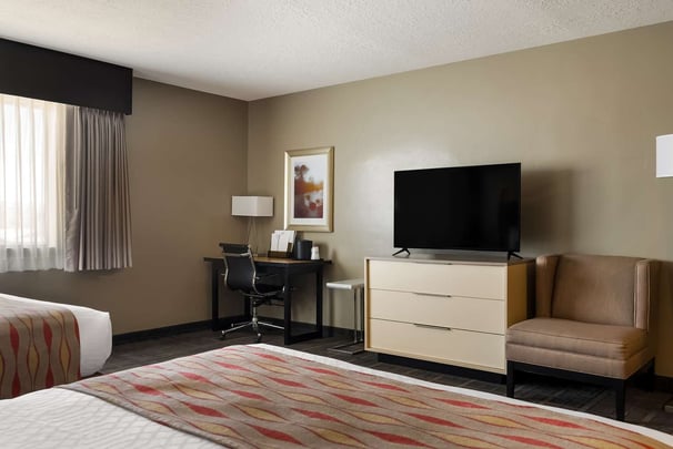 Double Queens Kitchenette