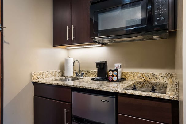 Double Queens Kitchenette