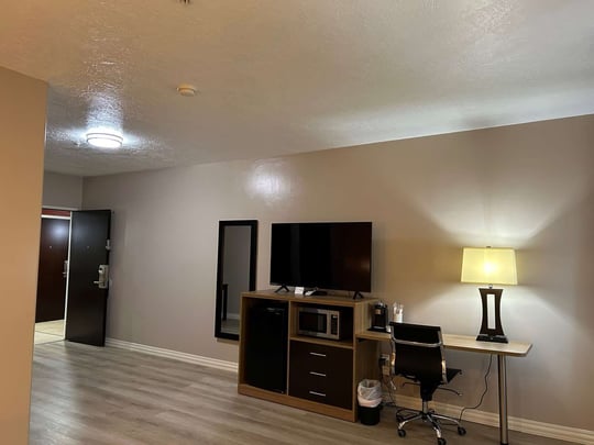 Accessible King Suite