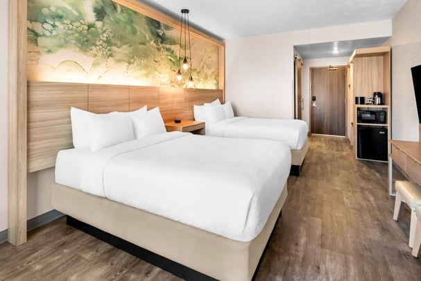 2 Queen Bed Room Pet Friendly