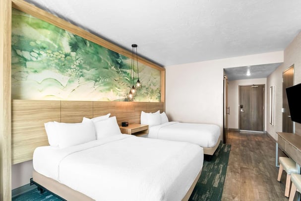 2 Queen Bed Accessible