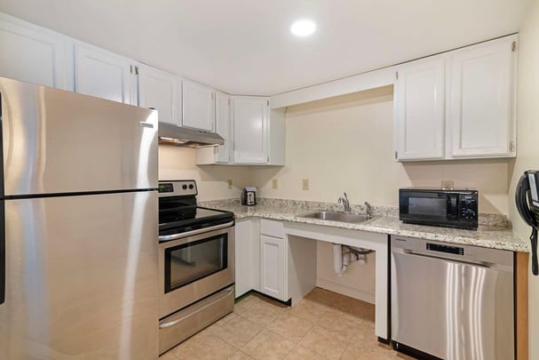 Accessible 2 Queen Suite