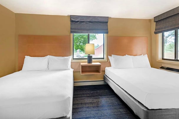 Accessible 2 Queen Suite