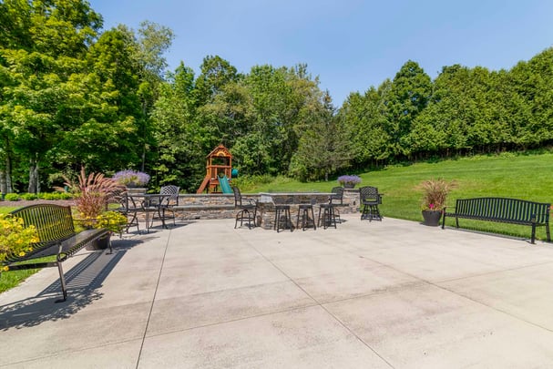 Outdoor Area / Trail