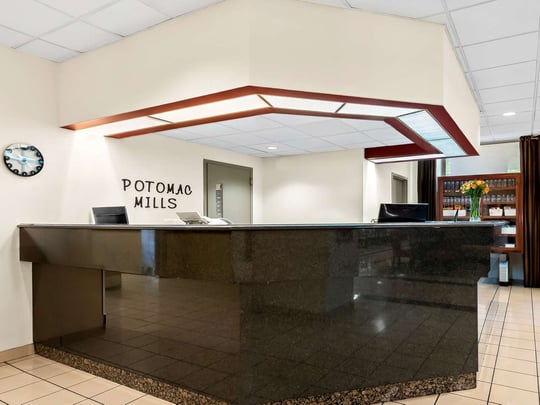 Front Desk/Reception