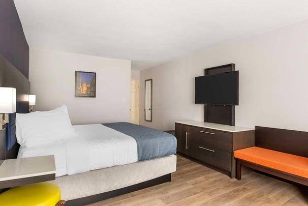 King Suite Separate Room