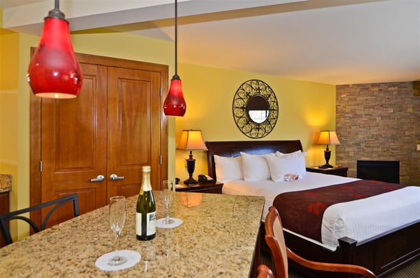 King Suite with Whirlpool