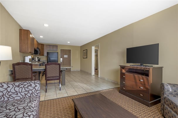 King Spa Suite with Kitchen