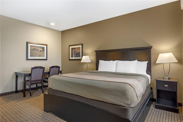 King Suite with Kitchen