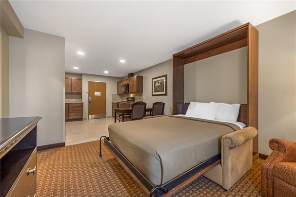 King Suite with Murphy Bed