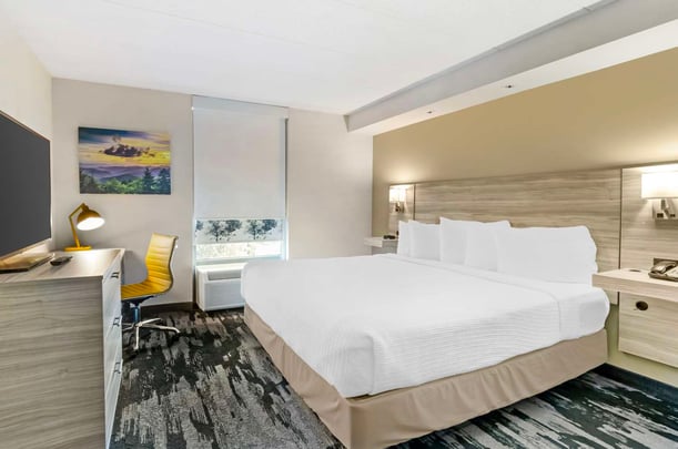 King Separate bedroom