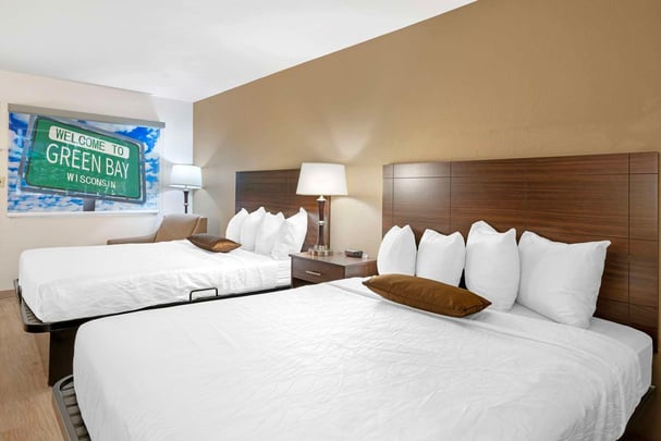 Double Queen & Double Bed