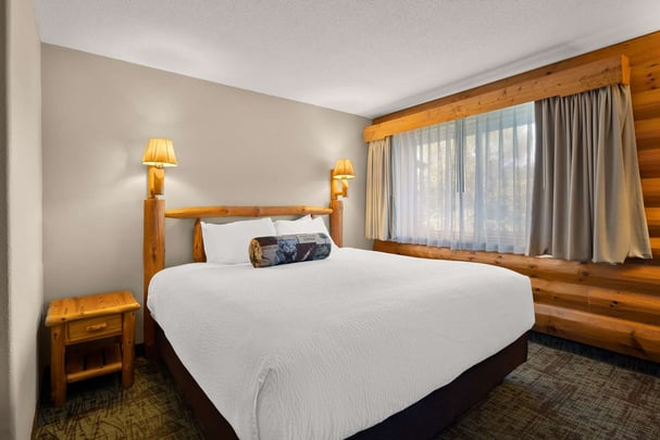 King Whirlpool Fireplace