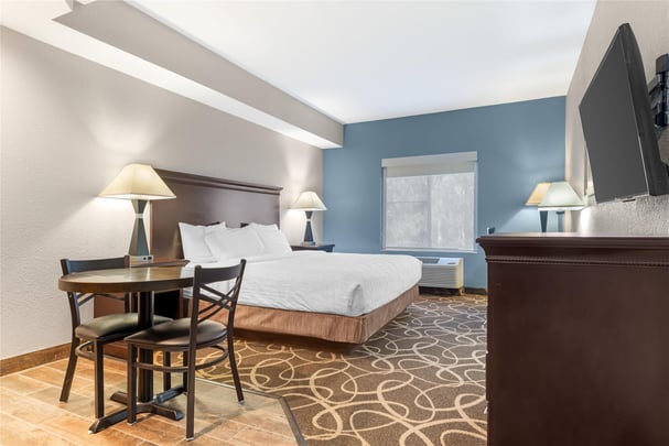 BW Eau Claire WI SNK