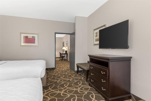 BW Eau Claire WI HNNQ